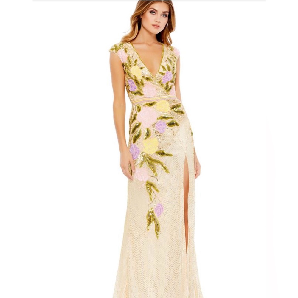 24. NWT Mac Duggal Slit Skirt Floral Dress, size 6